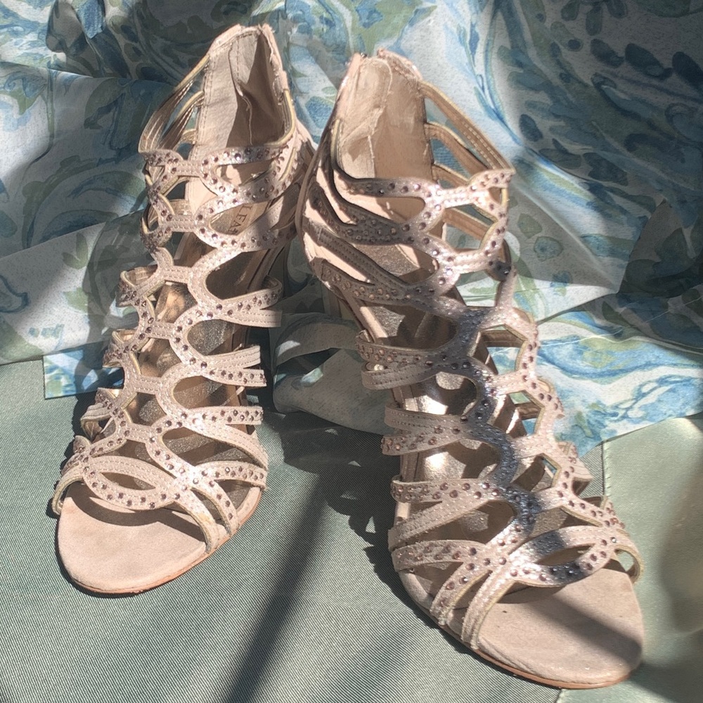 sparkling 🐽🌸🎀💓 heels